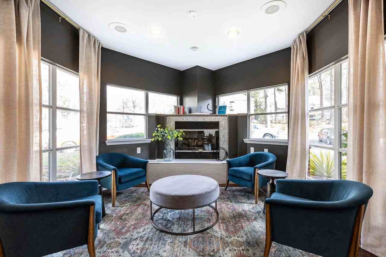 Crestline Cary - Photo 3 of 36