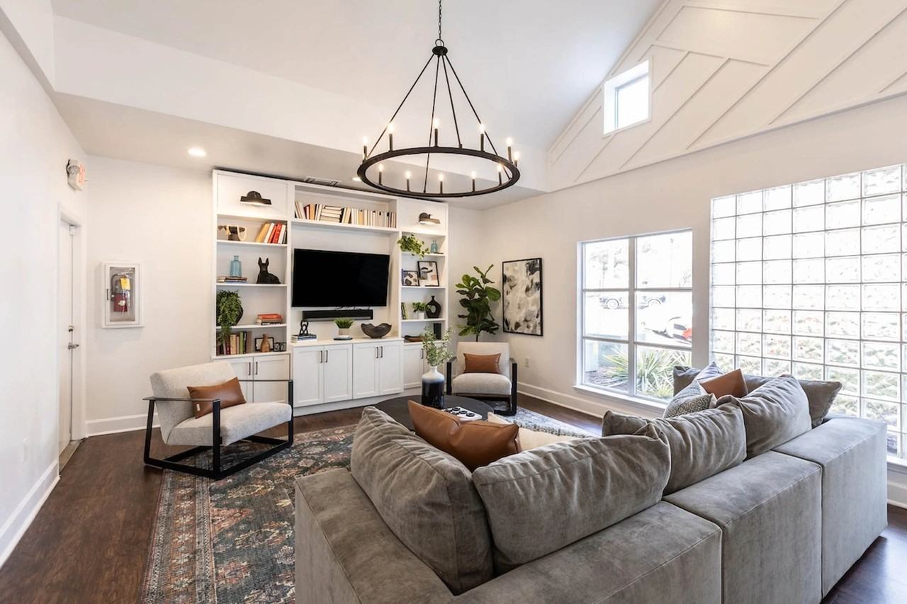 Crestline Cary - Photo 5 of 36