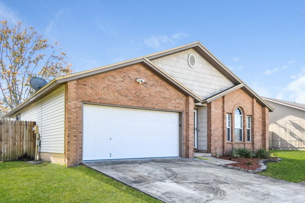 2291 Richard Lee St - Photo 2 of 25