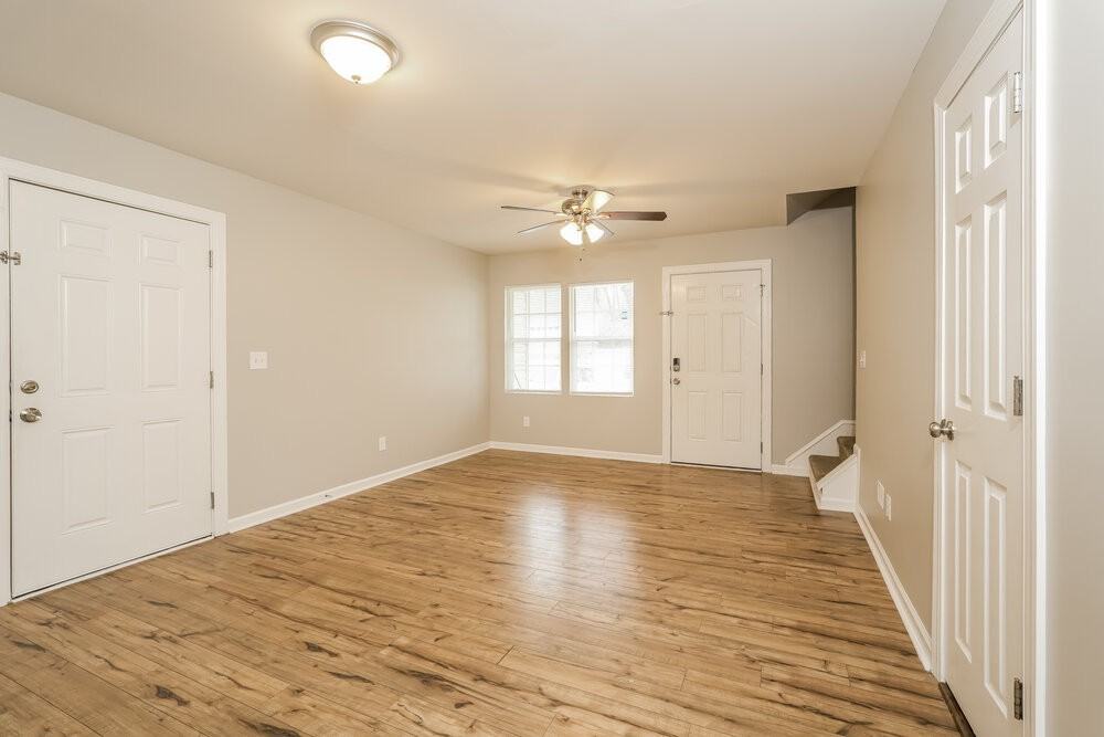 4018 Mountainridge Dr - Photo 5 of 17