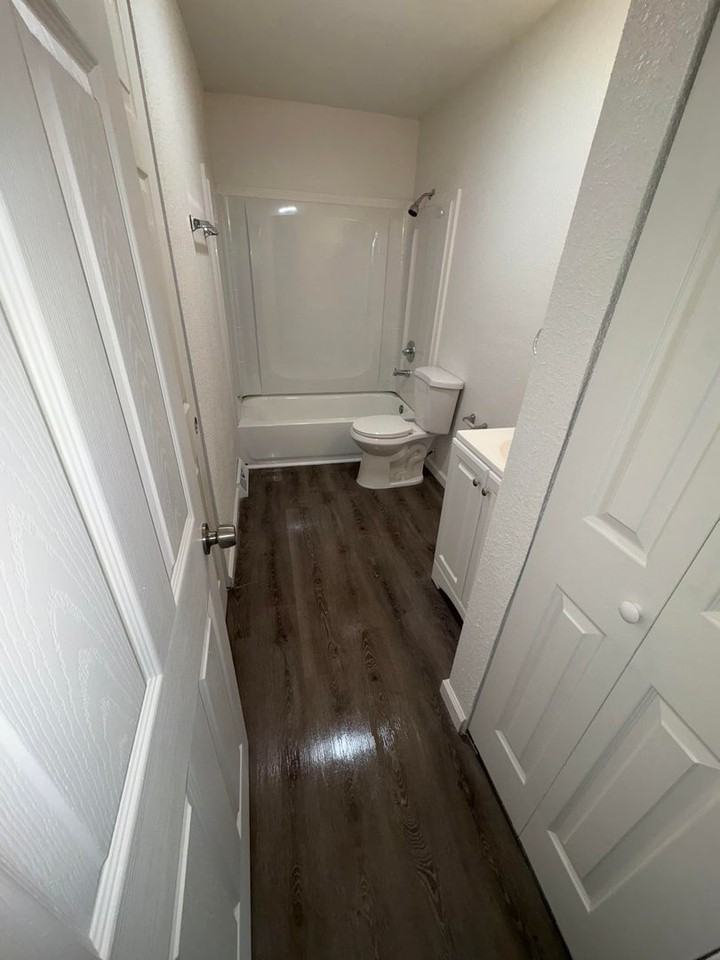 11 Westwood Dr - Photo 6 of 10