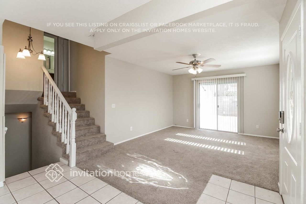 560 S Wilbur - Photo 4 of 20