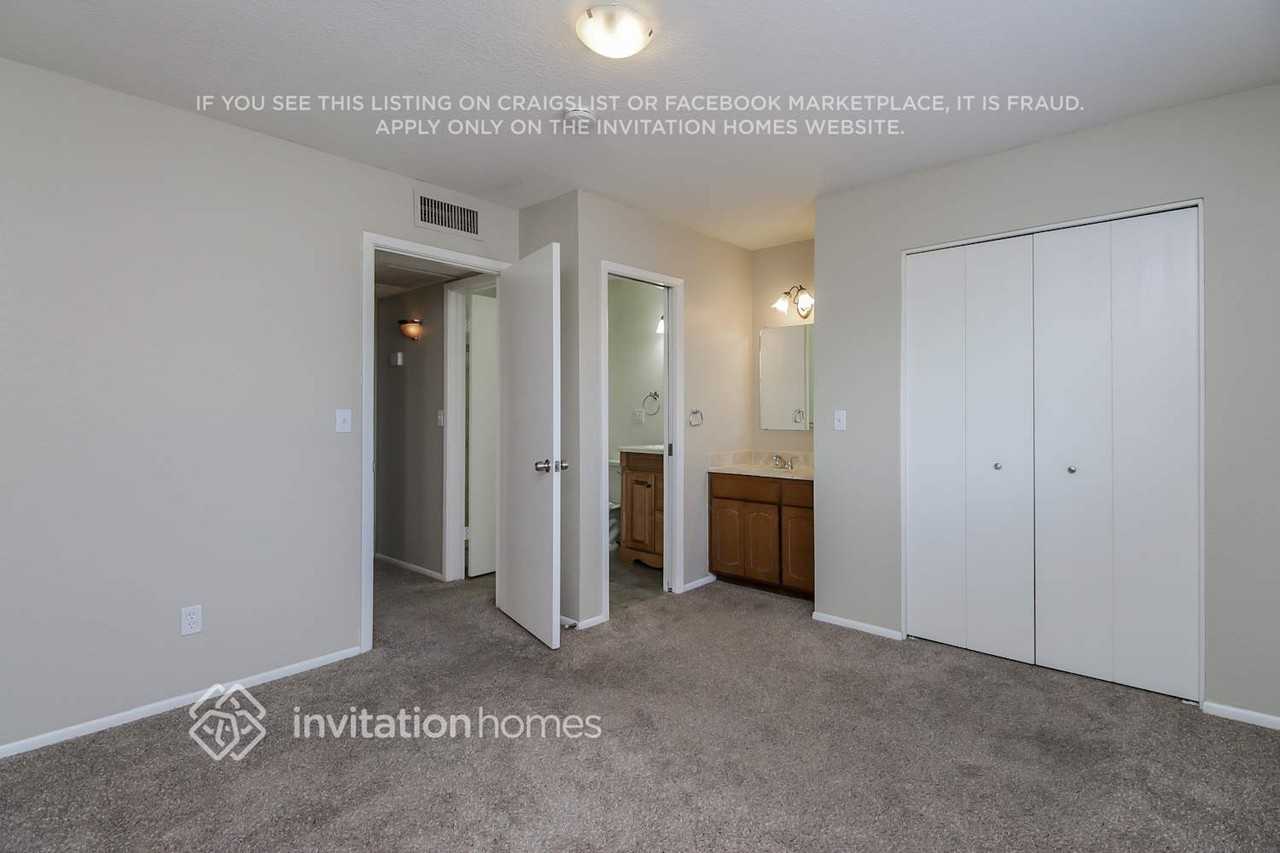 560 S Wilbur - Photo 7 of 20