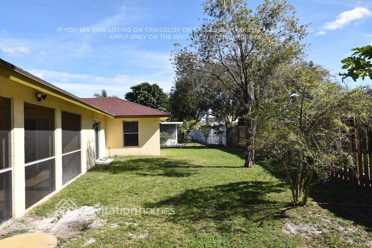 13788 Sheffield St - Photo 7 of 8