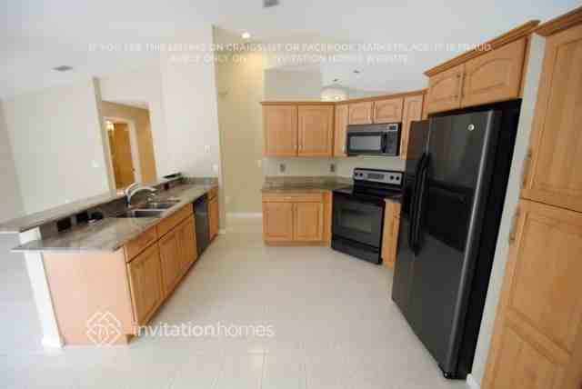 16270 La Costa Dr - Photo 4 of 8