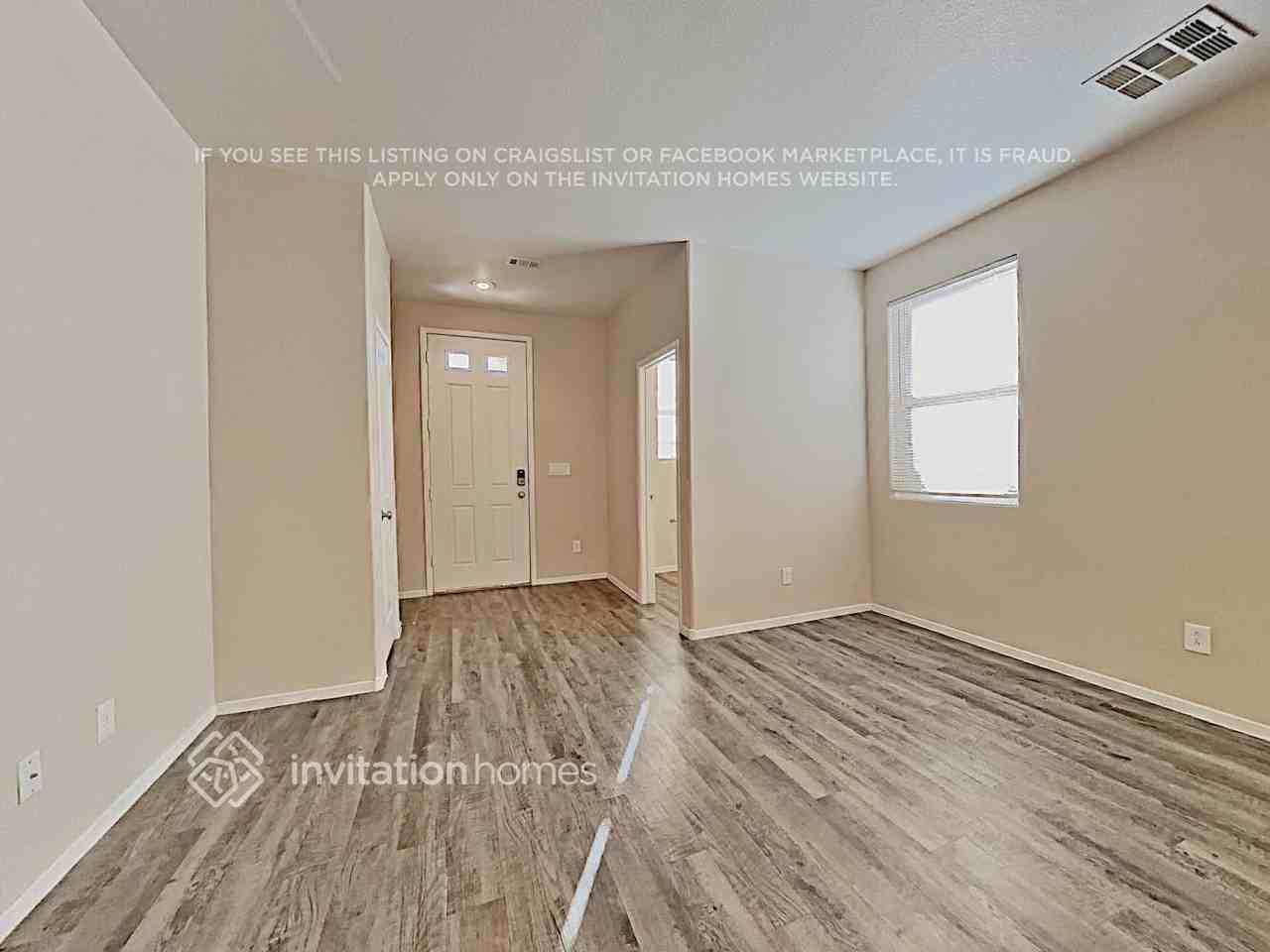 9334 Shawnee Mission Ave - Photo 6 of 22