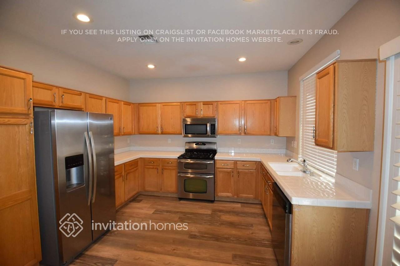 3477 Stature Ct - Photo 4 of 23