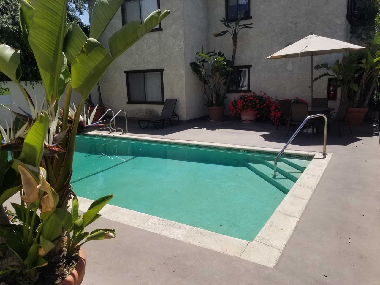 Magnolia Blvd - Photo 3 of 39