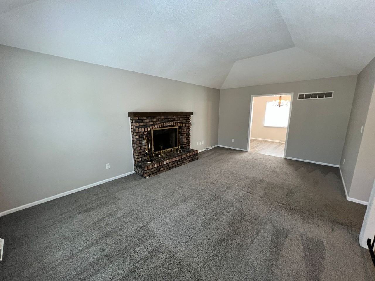 16929 E 3rd St S - Photo 3 of 18