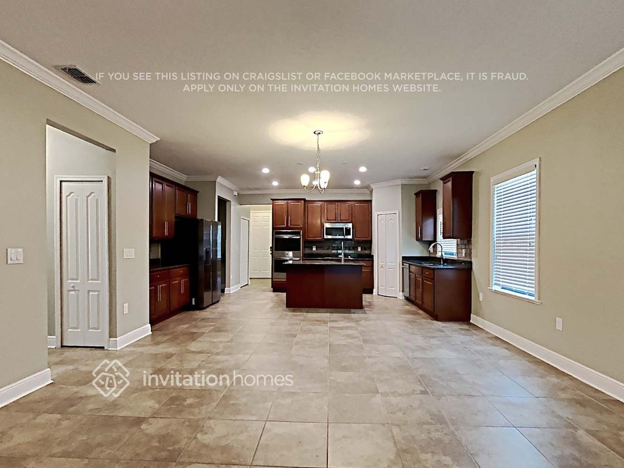 7526 39th Ave E - Photo 5 of 19