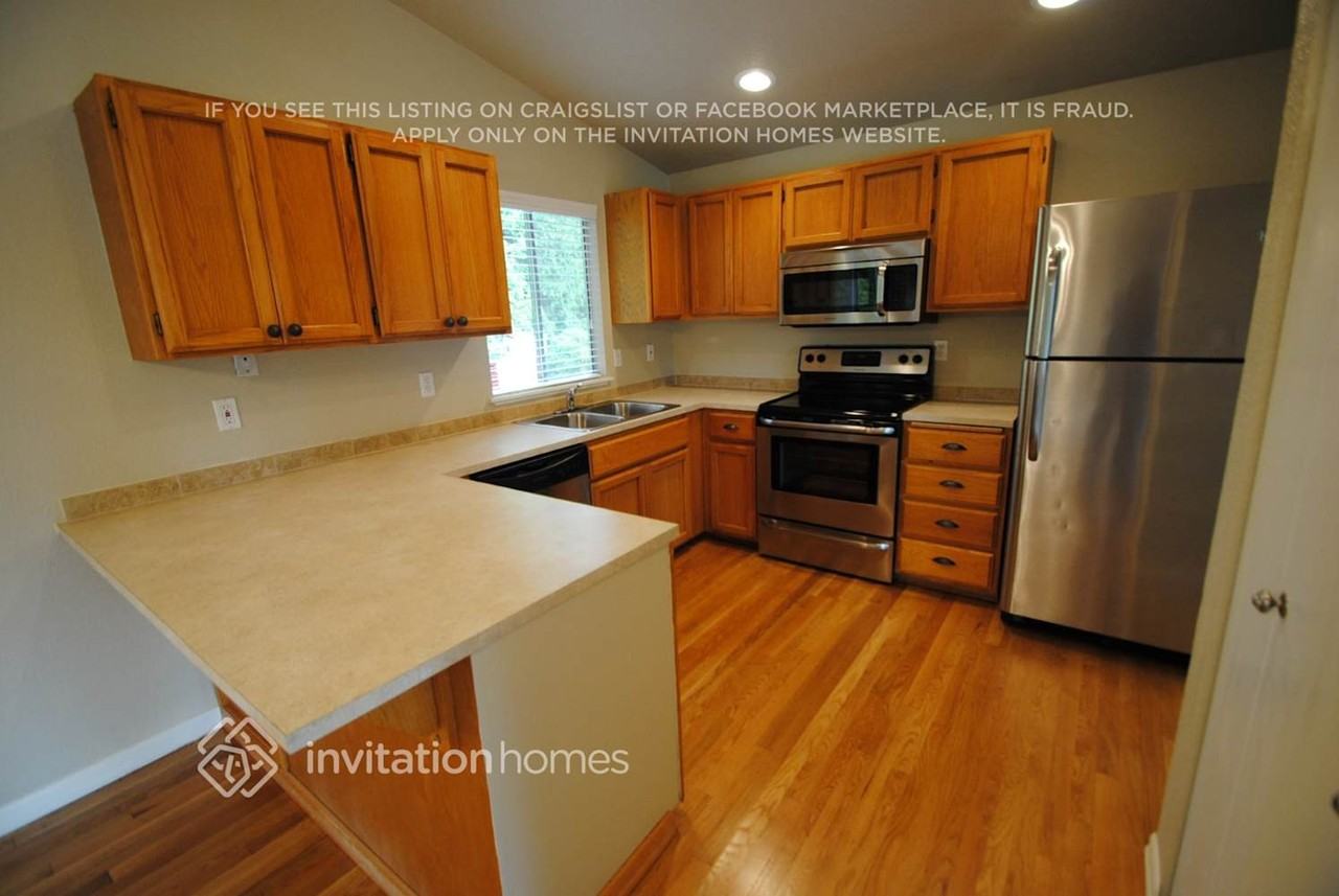 12636 Se 317th St - Photo 2 of 5