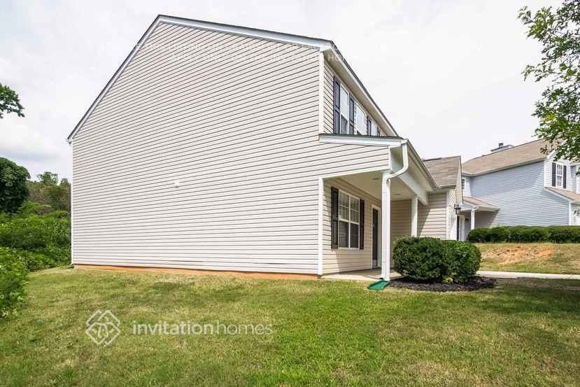 216 Nellie Yale Pl - Photo 3 of 26