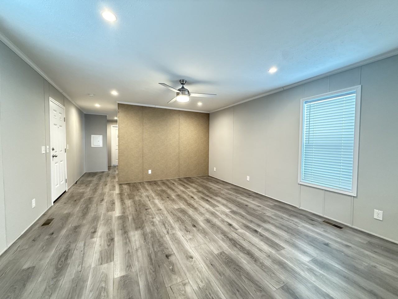 52491 Potomac Ct #64 - Photo 4 of 28