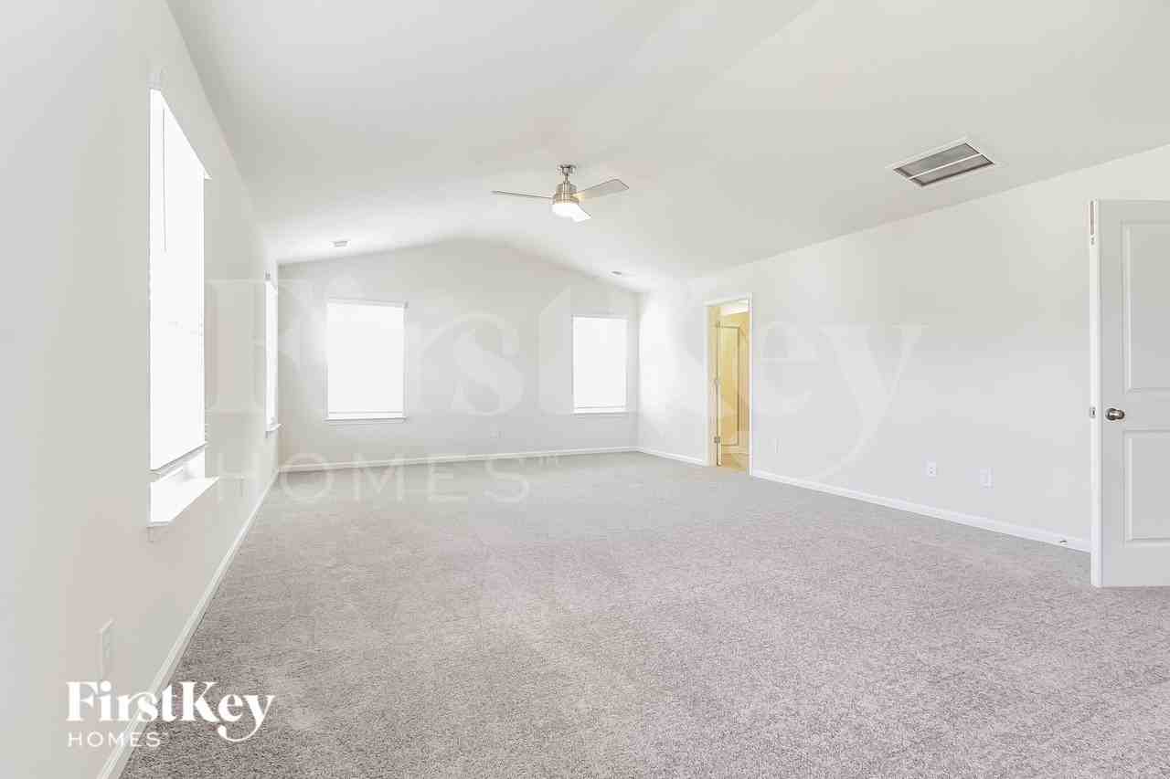 454 Yoshino Cherry Dr - Photo 7 of 16