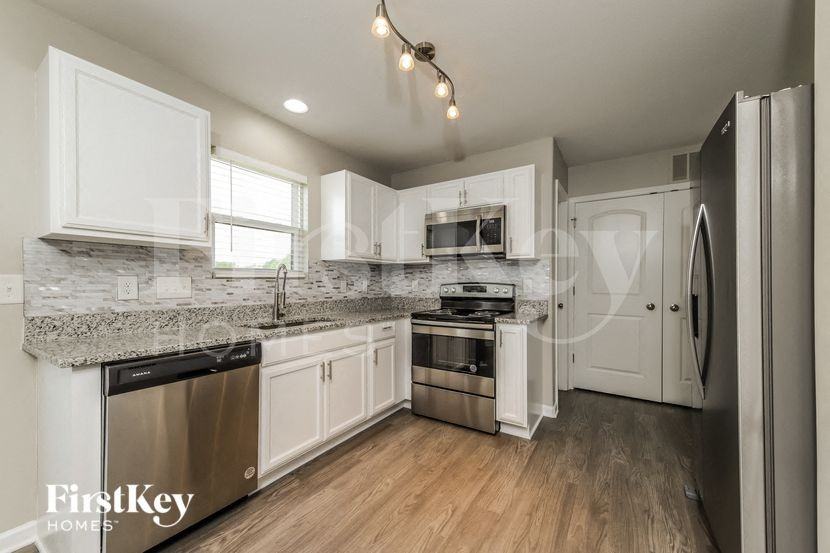 3952 Parkside Meadow Ct - Photo 5 of 15