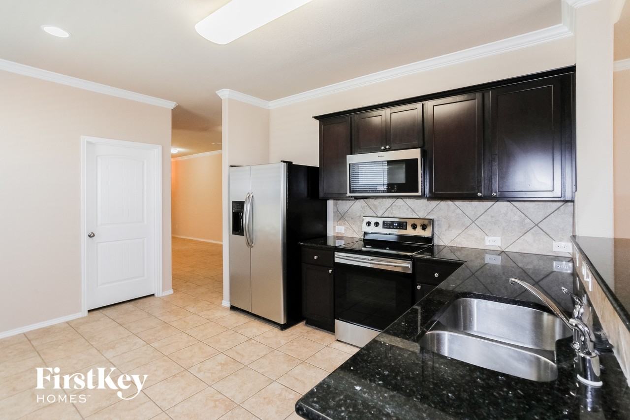 14113 Zavala Trl - Photo 4 of 15