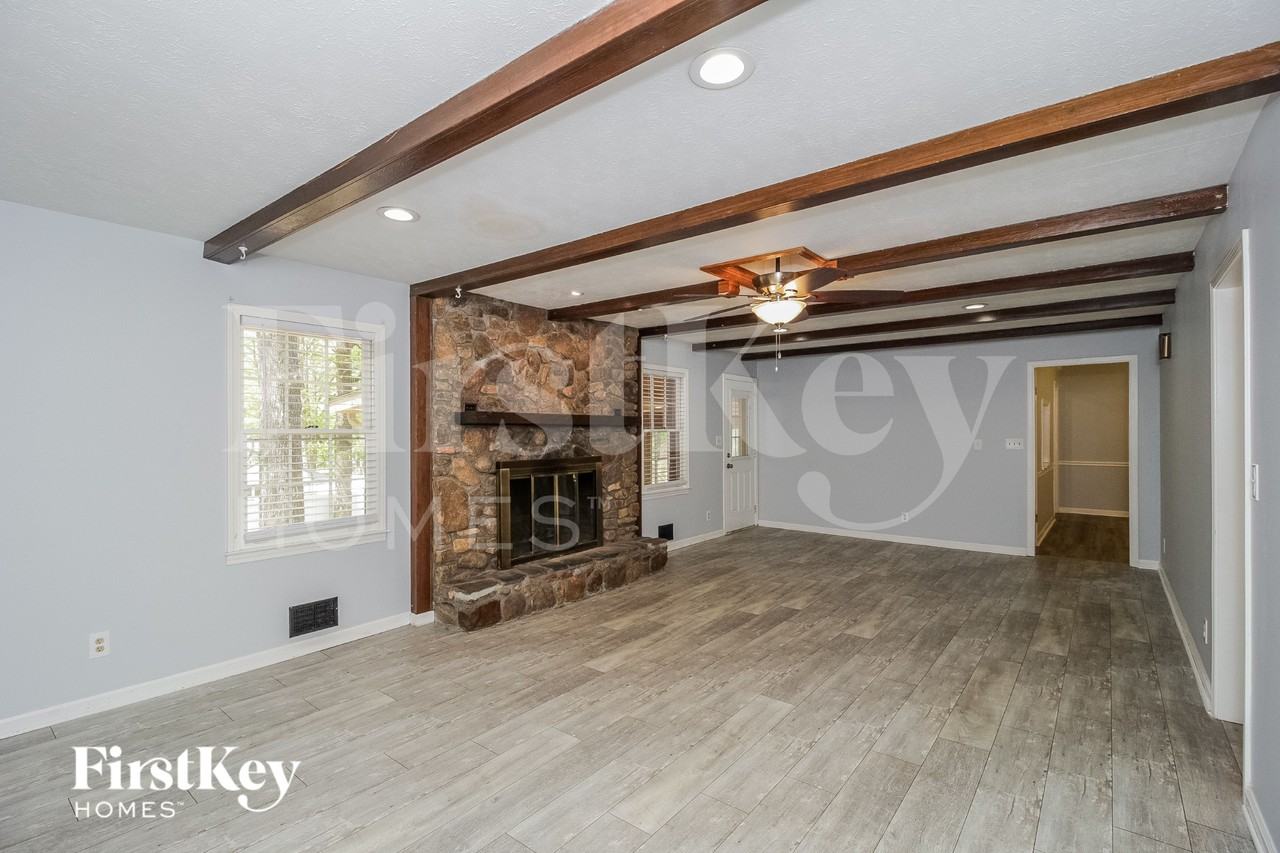 30 Roving Hills Cir - Photo 2 of 15