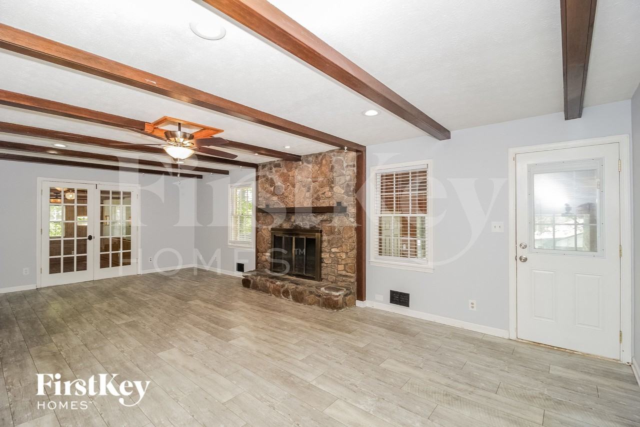 30 Roving Hills Cir - Photo 3 of 15