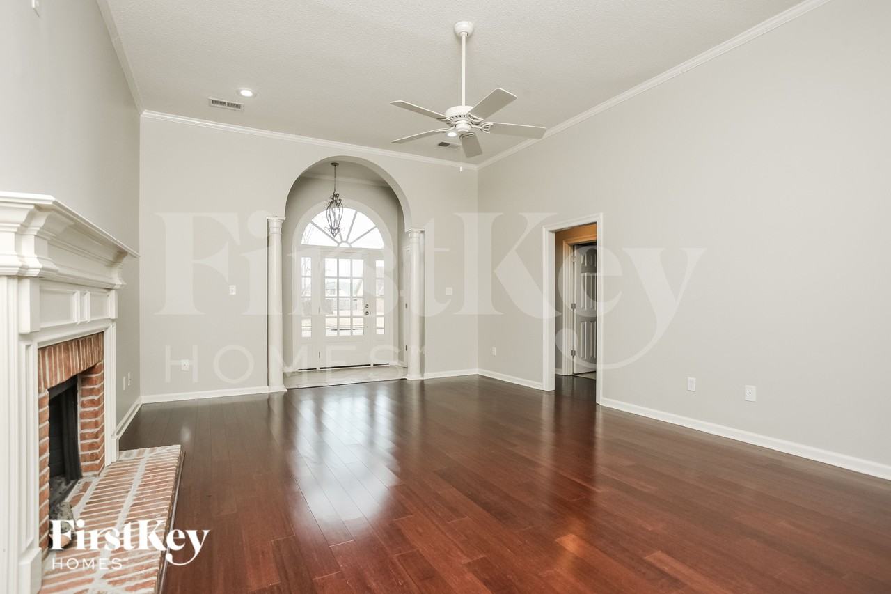 662 Eden Brook Ln - Photo 2 of 16