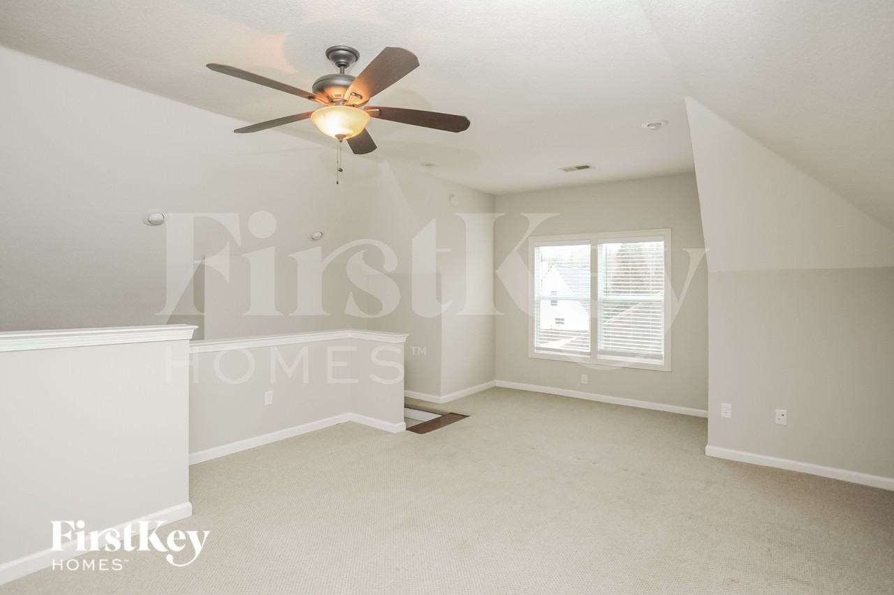 662 Eden Brook Ln - Photo 6 of 16