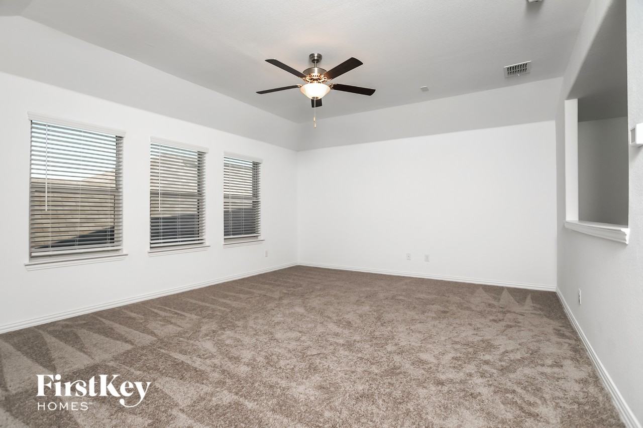 5213 Idlewood Trl - Photo 7 of 15