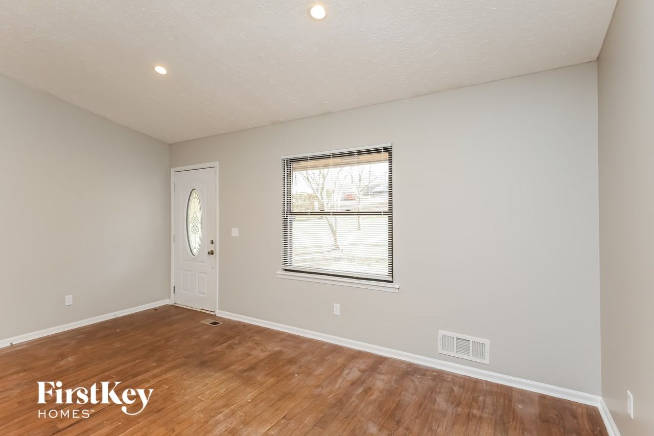 432 Shady Lane Cir - Photo 3 of 15