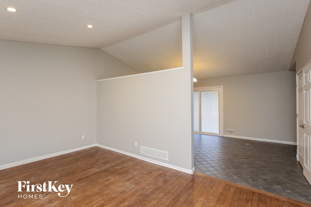 432 Shady Lane Cir - Photo 5 of 15