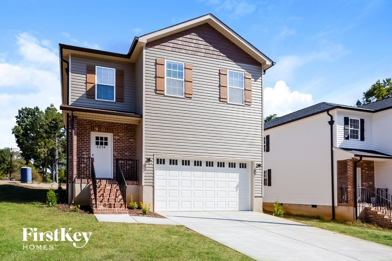 1254 Pless St Nw - Photo 2 of 15