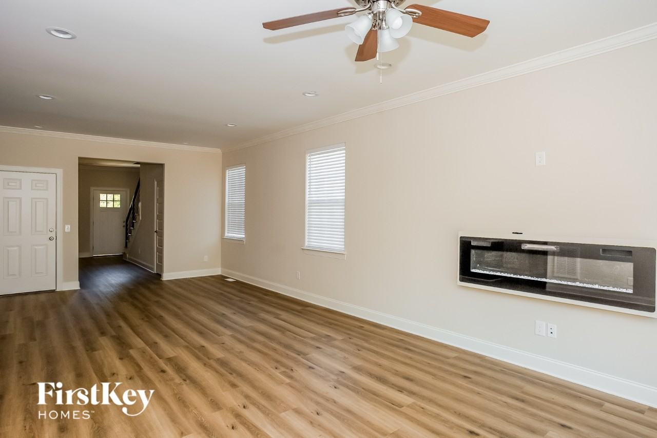 1254 Pless St Nw - Photo 4 of 15