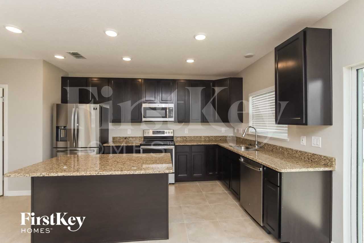 2124 Paoli Dr Ne - Photo 6 of 15