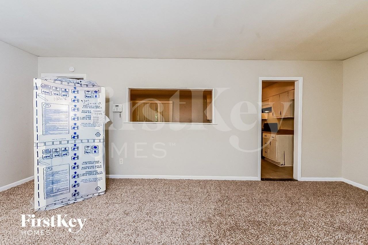 5209 Flemish Ct - Photo 3 of 15