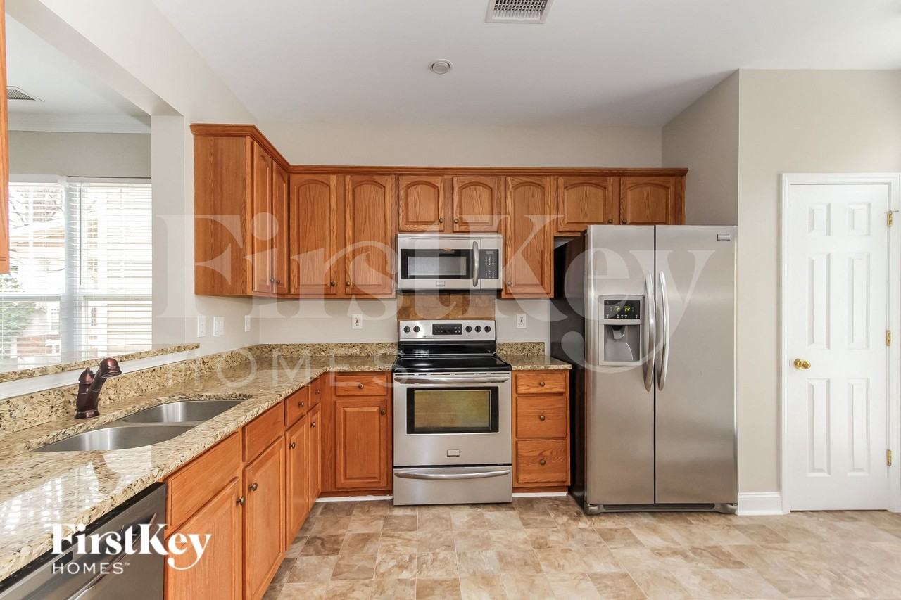 12655 Windyedge Rd - Photo 5 of 14