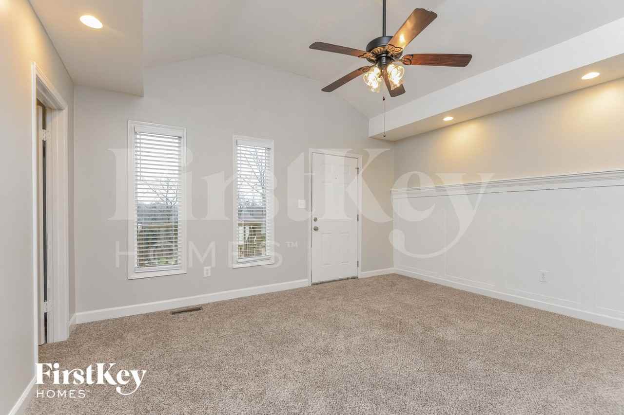 109 Pinehurst Rd - Photo 3 of 14