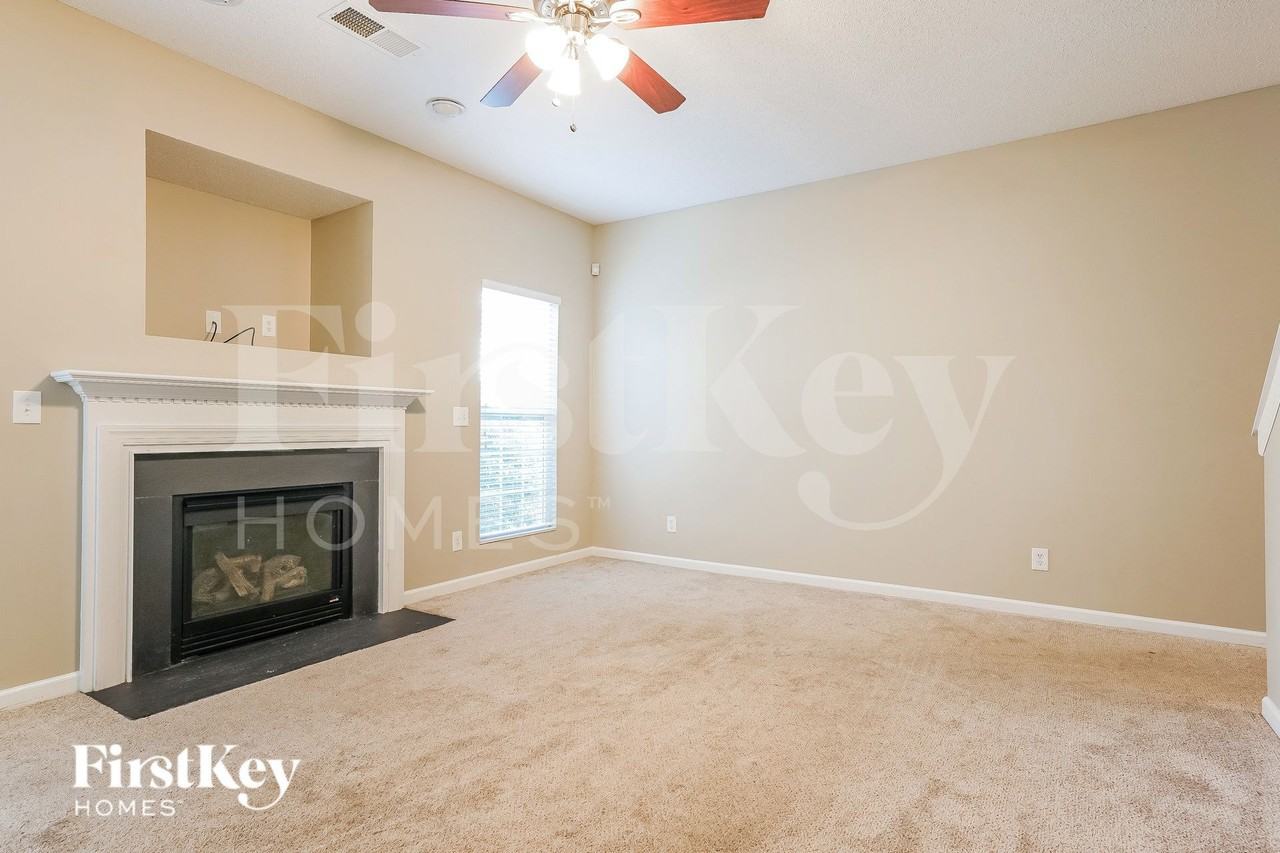 6825 Winners Dr - Photo 4 of 15