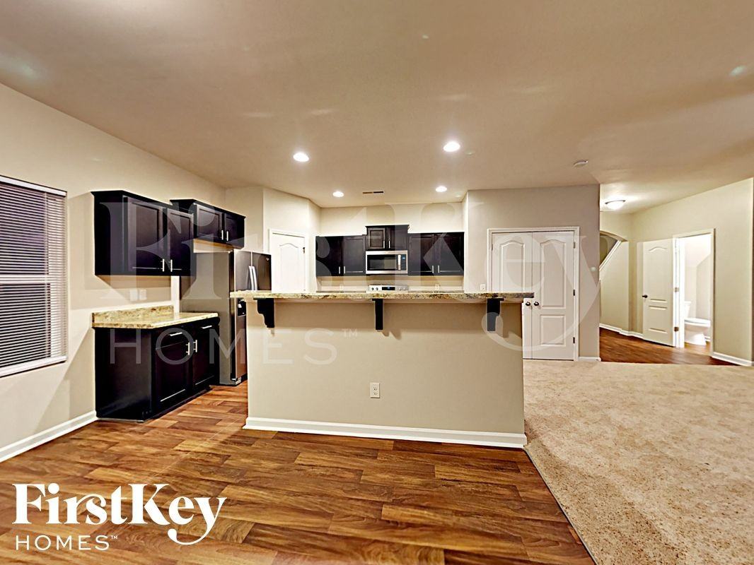 6402 Springbeauty Dr - Photo 5 of 15