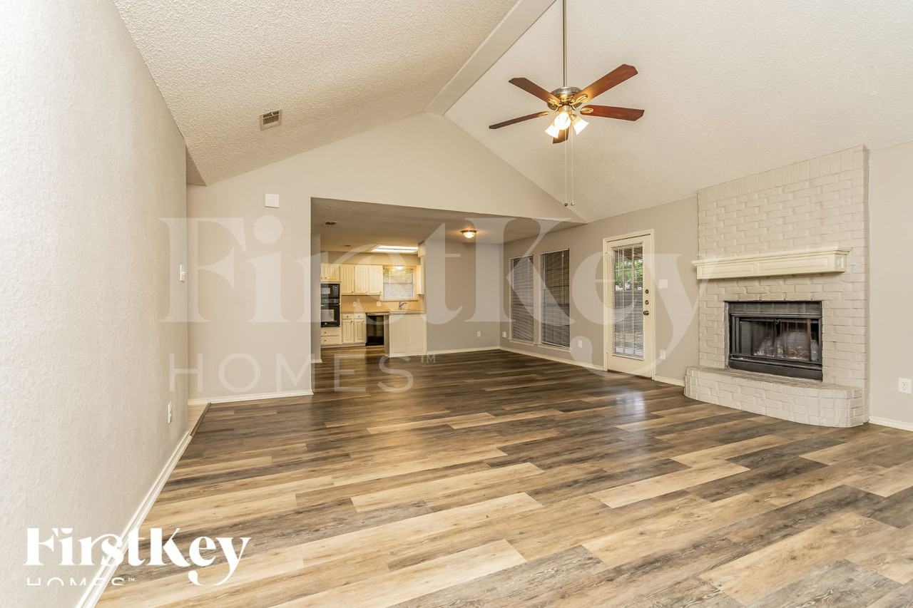 5 Hastings Ct - Photo 3 of 18