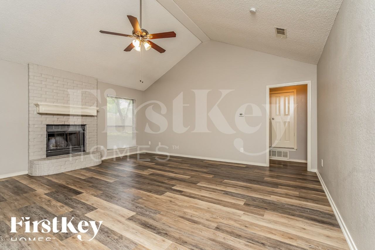 5 Hastings Ct - Photo 4 of 18