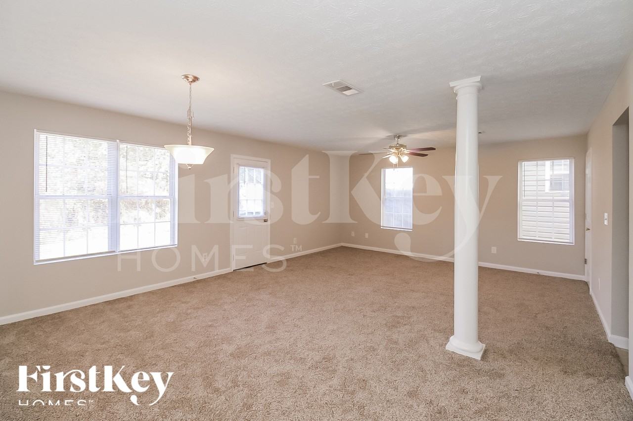 4035 Mission Way - Photo 3 of 19