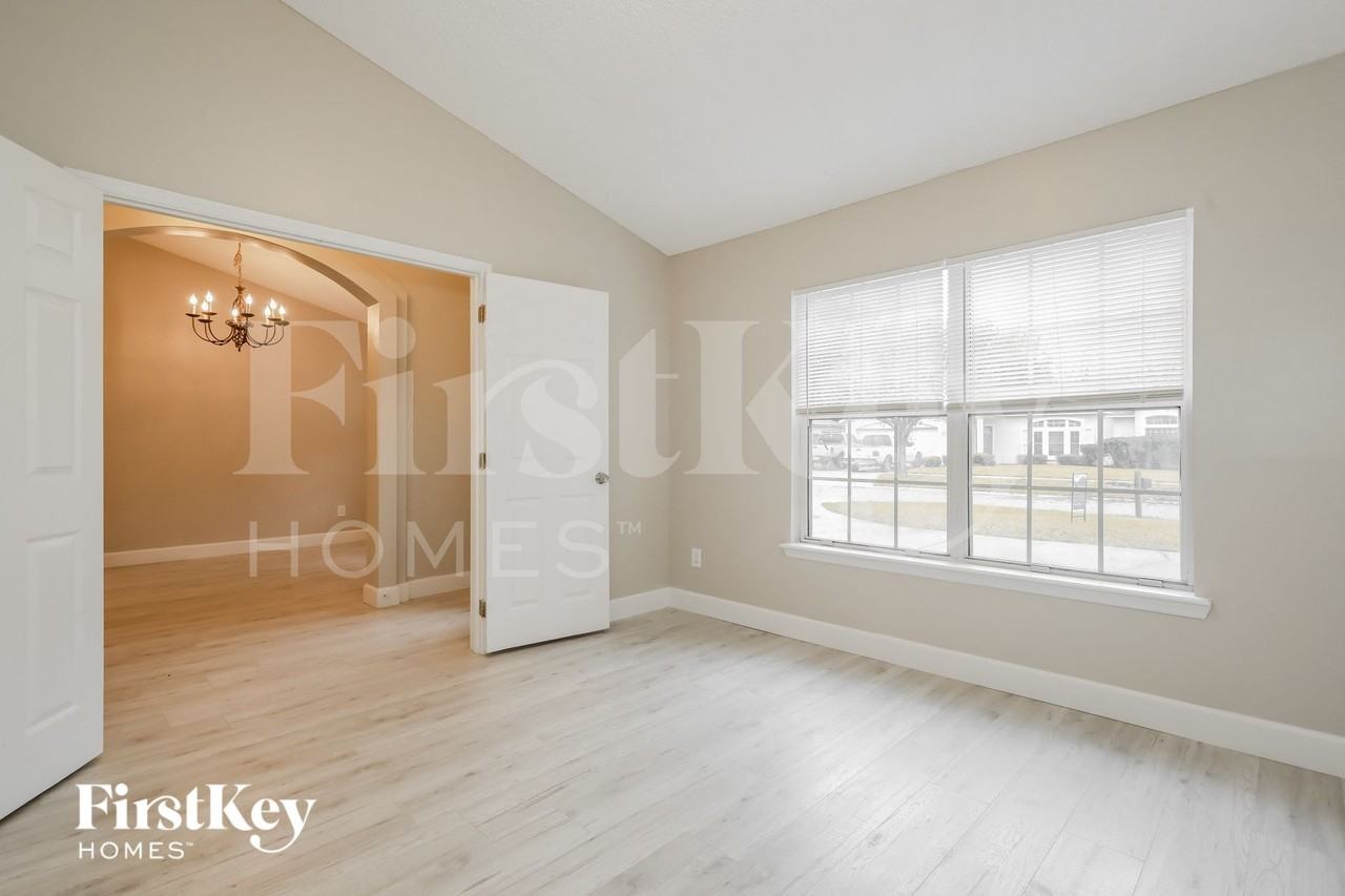 3455 White Wing Rd - Photo 5 of 15