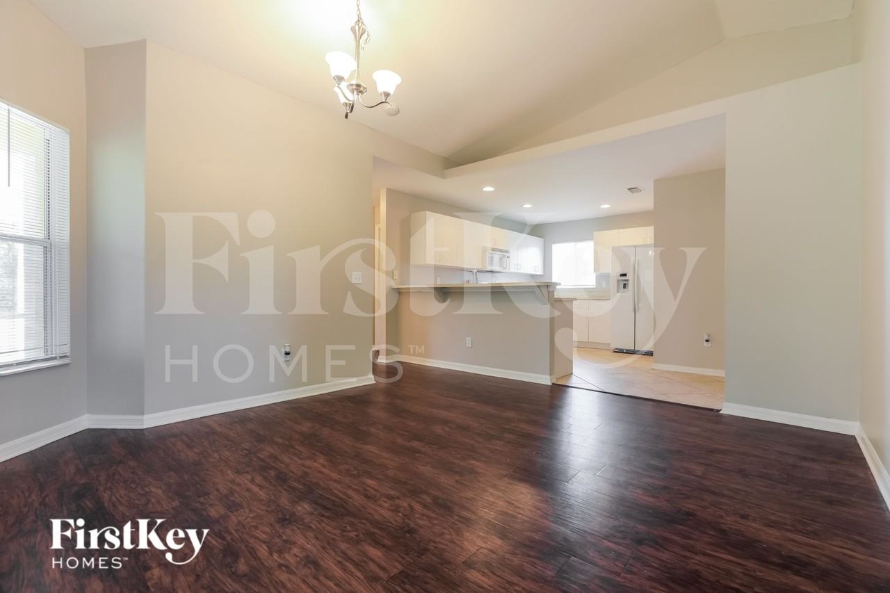 2166 Boca Chica Ave - Photo 5 of 16