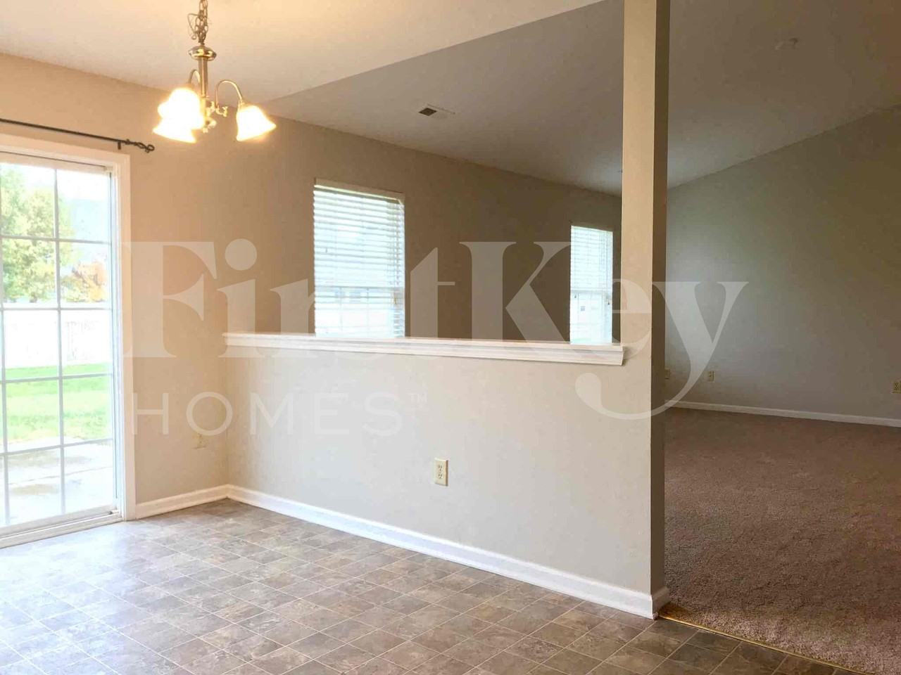 11521 Stoeppelwerth Dr - Photo 4 of 16