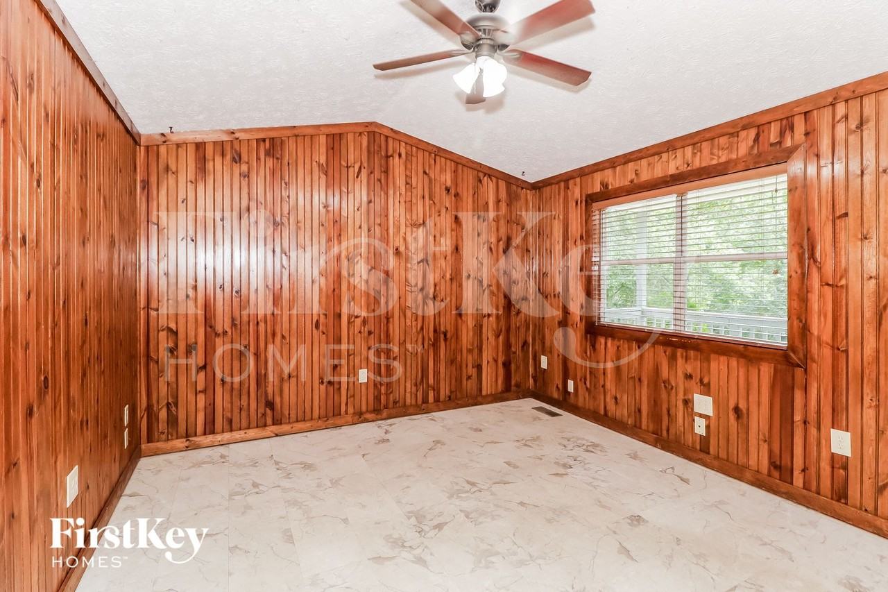 115 River Trace Dr - Photo 2 of 14