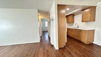 featured image of 960 W Chestnut Ave