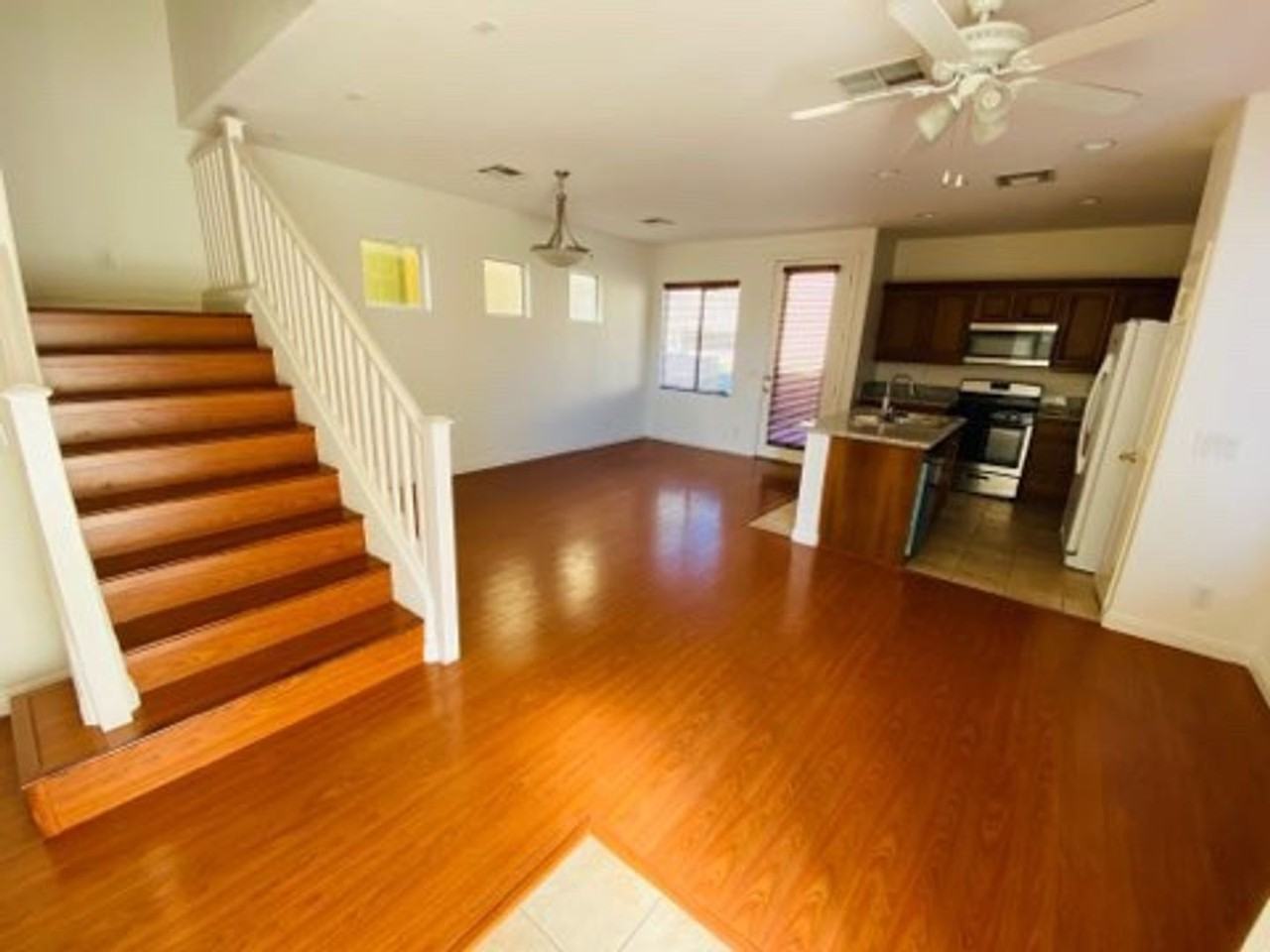 8098 Watauga Ave - Photo 4 of 12