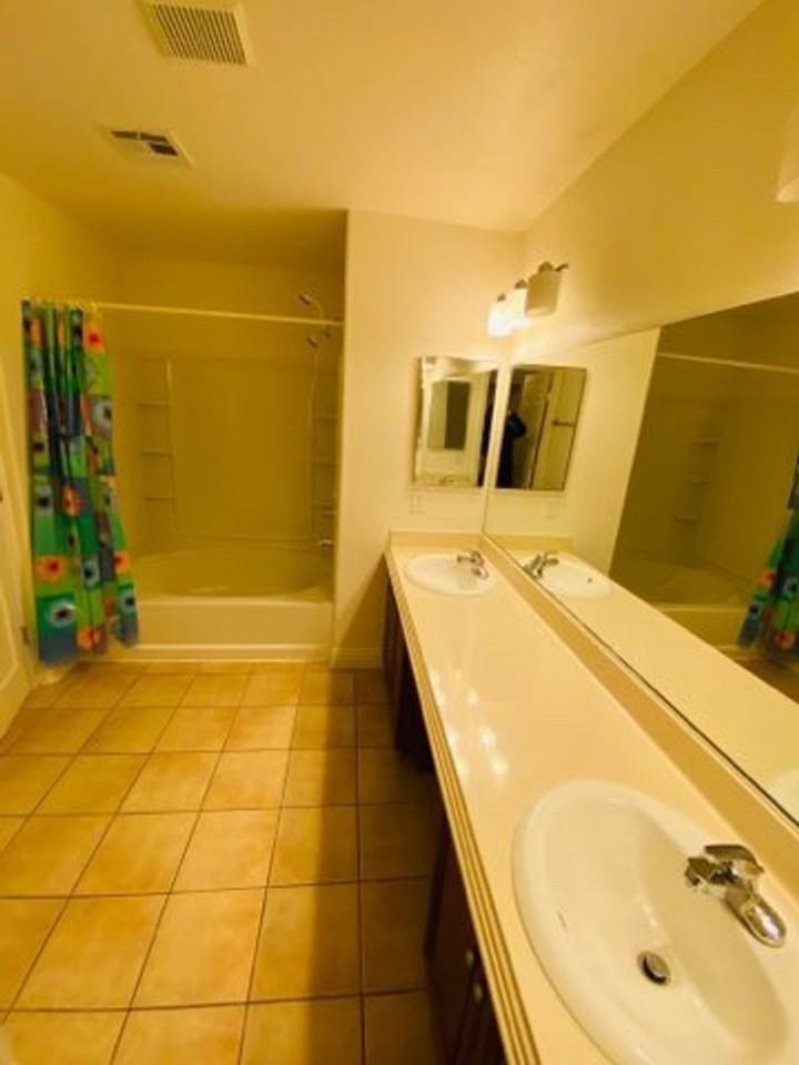 8098 Watauga Ave - Photo 6 of 12