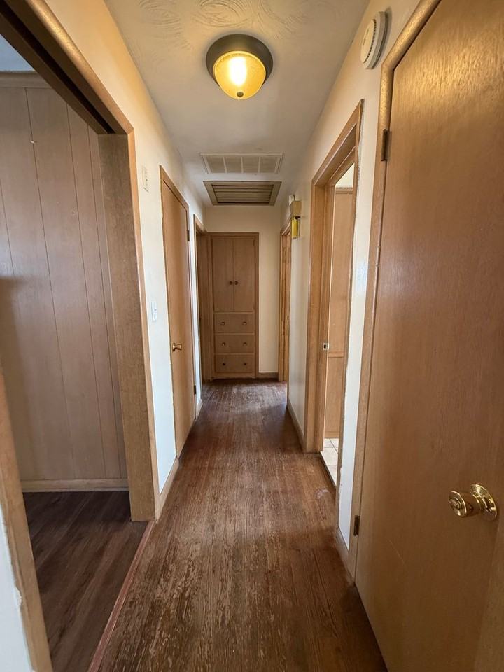 1943 E Glenco St - Photo 7 of 11