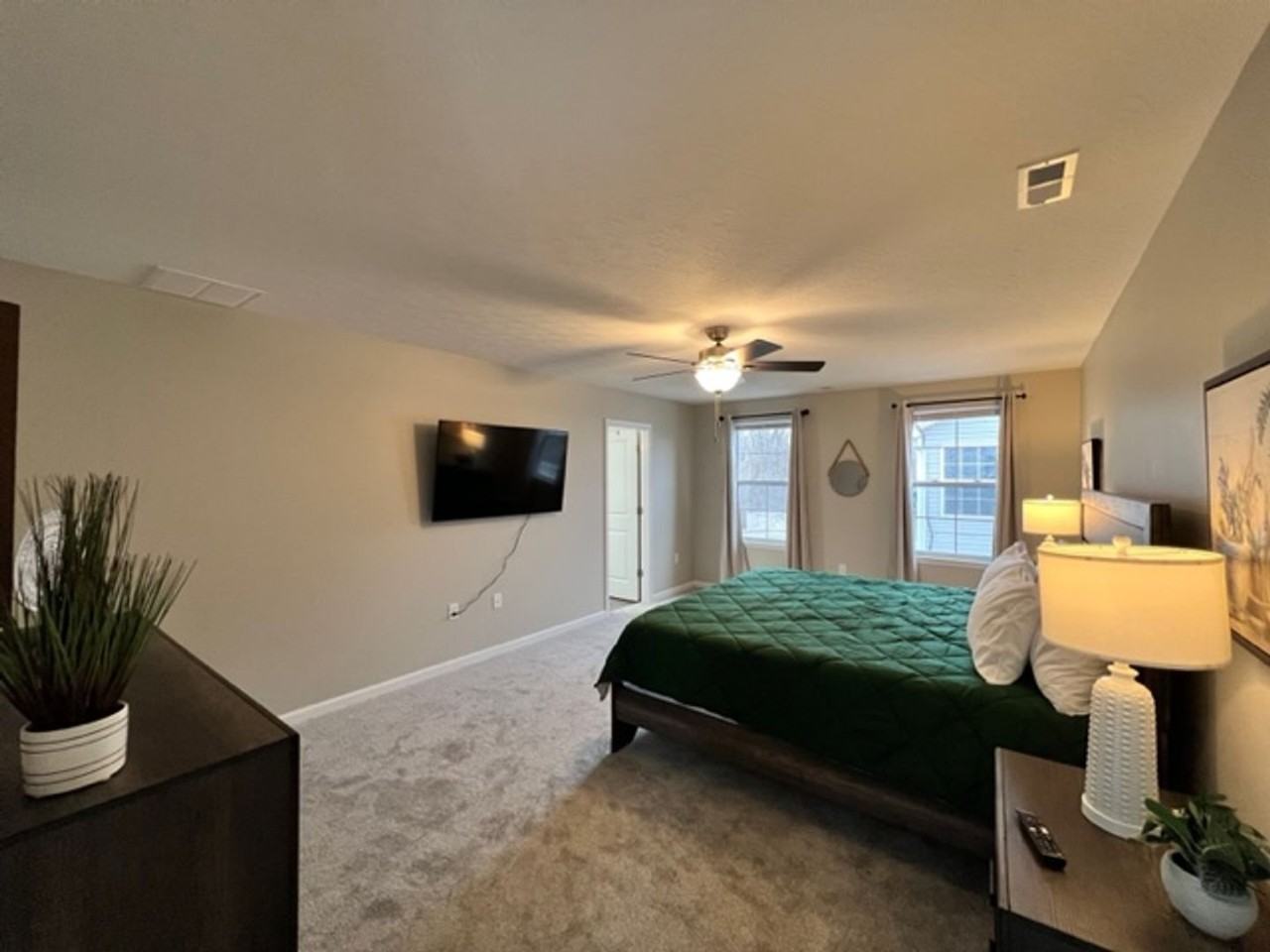 733 Maxwell Ct - Photo 6 of 20