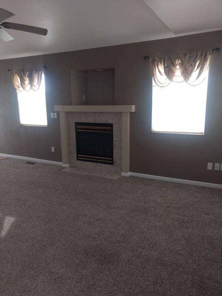 2308 Kermesite Ct - Photo 3 of 42