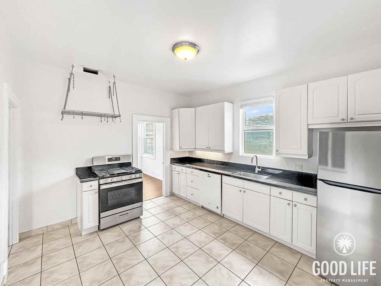 4329 Cleveland Ave - Photo 6 of 14