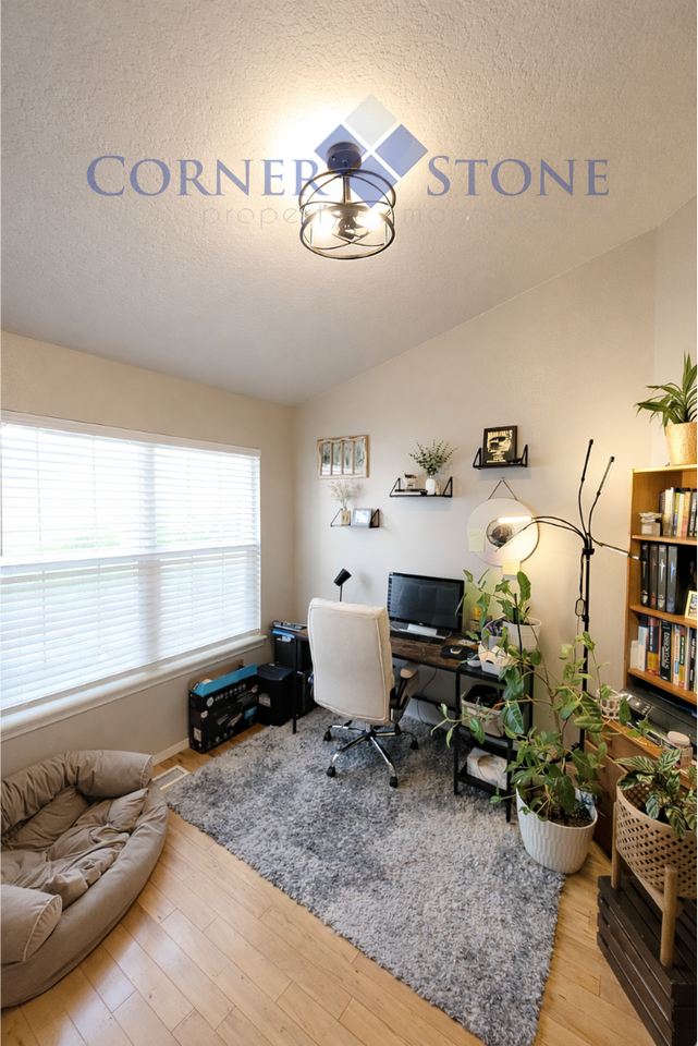 8753 W Sagebrush St - Photo 7 of 16